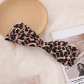 Elegant leopard print fabric shark hair claw clip for women's bun hairstyle - Brown Leopard Spring Clip