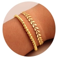 Detail von mehrlagigen vergoldeten Messingarmbändern mit Perlen und Blattmuster - s162-Perlen Blattmuster Ketten