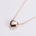 Collana con ciondolo a cuore 3D in oro rosa con elegante catena a serpente da donna - Oro rosa