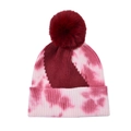 Détail du tissage du bonnet tie-dye rouge avec grand pompon et bord à revers - Taille unique / Tie-Dye Rouge