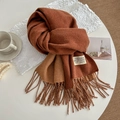 Caramel and camel double-sided cashmere-feel scarf with elegant fringe and tag - 200cm / Caramel color