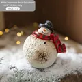Figurine de bonhomme de neige en résine avec écharpe à carreaux et chapeau 8,5 cm - Bonhomme de neige