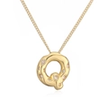 Collana placcata oro con ciondolo a lettera Q in zirconi brillanti su fondo bianco - Lettera Q