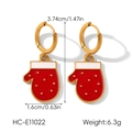 Détail de boucles d'oreilles gants en émail rouge avec dimensions 3,74cm et 1,6cm - Style Gant de Noël (HC-E11022)