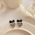 Elegant S925 silver stud earrings with black bow and checkered heart pearl drop - Black Plaid