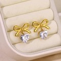 Elegante 18k Gold Schmetterling Ohrringe mit Herz-Zirkonia in Samt-Schmuckbox - Herz Schleife Zirkonia Ohrstecker / 19mmx22mm