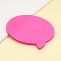 Note adesive creative a forma di nuvoletta rosa su sfondo di carta a quadretti - Rosa Rosso