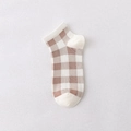 Calze corte a quadretti beige e marroni con ricamo a orsetto in cotone morbido - Taglia unica / Beige a Quadri