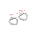 Ciondolo a cuore vuoto argento con trama bambù e dettagli dimensionali di 20mm - Ciondolo a Cuore con Trama di Bambù Argento da 20 mm