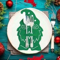 Porte-couverts gnome en feutre vert avec cuillère et fourchette pour table de Noël - Pièce Unique / Père Noël vert