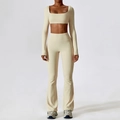 Conjunto de yoga de dos piezas color crema con top corto de manga larga y pantalón campana - S / Manga Larga + Pantalones de Campana / Albaricoque Avena