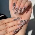 Uñas postizas largas tipo ballerina color nude mate con elegantes mariposas negras - Estilo Mariposa Rosa Nude Mate (JP1469)