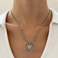 Collana con ciondolo a farfalla in acciaio inossidabile argento con catena a scatola - Farfalla Cava (8914) Color Acciaio
