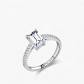 Eleganter s925 Silberring mit Smaragdschliff-Stein und funkelndem Pavé-Diamantbesatz - US Größe 5 / Silber