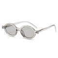 Gafas de sol ovales retro con montura gris transparente y lentes gris oscuro en blanco - Montura Gris Translúcida Lentes Gris Claro