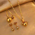 Goldenes Schmuckset mit Micky Maus Silhouette Anhänger Halskette und Ohrsteckern - Perlenset 2