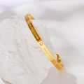 Minimalistisches 18k vergoldetes C-förmiges Armband aus Edelstahl mit Diamant und Gravur - Gold (B-26)