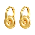 Dettaglio di orecchini a doppio cerchio in acciaio inossidabile placcato oro 18K lucido - Stile Cerchio Vuoto / Oro