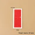Porta in miniatura per casa delle bambole rossa con cornice bianca e maniglia dorata - Porta in miniatura rossa