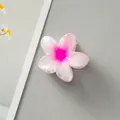 Pink gradient frangipani hair claw clip made of high-quality translucent acrylic resin - White with Pink Heart [4cm Mini]