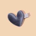 Lindo pasador de pelo con corazón de terciopelo gris para niña con clip metálico forrado de cinta - Gris