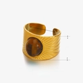 Bague vintage en acier inoxydable plaqué or 18k ornée d'une pierre naturelle brune - Style Oeil de Tigre