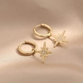 Elegante gouden Noordster-oorringen met glinsterende strass-steentjes op zachte zijde - 14K Goud