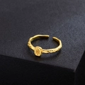 Bague ouverte dorée avec anneau ondulé et gravure ovale en forme d'étoile pour femme - JZ0245 Style Étoile / Doré