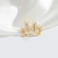 Elegant 18K gold leaf stud earrings with marquise-cut marquise-cut marquise-cut stones - Leaf / Gold