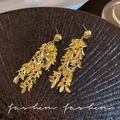 Golden leaf tassel earrings featuring a cascading multi-layered fringe design for women - A2234 Gold Multi-Layer Leaf Tassel