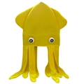 Detailansicht eines gelben Plüsch-Tintenfischhuts mit Augen und weichen Tentakeln - Oktopus / Gelb