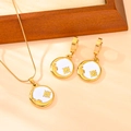 Gouden roestvrijstalen sieradenset met ster en maan ketting en witte emaille oorbellen - Zwarte Schelp Ster Maan Set (Ketting + Oorbellen)
