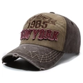 Gorra vintage caqui y gris con bordado 1985 New York y visera con efecto desgastado - Caqui con ala café