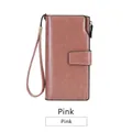 Portafoglio lungo da donna in pelle cerata rosa con protezione RFID e cinturino - Rosa Loto