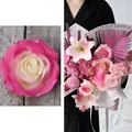 Bouquet di rose sfumate rosa e bianche con gigli e fiori decorativi per Natale - Rosa Principessa Opaco 450ml