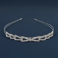 Elegante cerchietto in strass argento con motivi geometrici in cristallo per matrimoni - Stile Strass Intrecciati Geometrici (DFK1001)