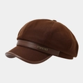 Dettaglio del cappello newsboy marrone con tessuto a righe, visiera in pelle e logo metal - M(56-58cm) / Marrone Scuro