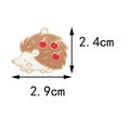 Cartoon Igel Anhänger aus Emaille in Braun mit Früchten, Abmessungen 2,4cm x 2,9cm - Igel mit Apfel / 2,9 cm x 2,4 cm
