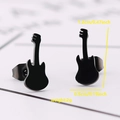 Macro shot showing dimensions of black violin stud earrings in stainless steel - 033 Guitar / Black