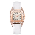 Montre carrée élégante pour femme en or rose avec lunette strass et bracelet cuir blanc - Blanc