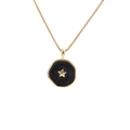 Collar con colgante de corazón y estrella dorada con esmalte negro y cadena veneciana - Estrella Negra