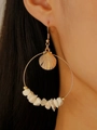 Orecchini a cerchio dorati boho con pietre bianche e ciondolo a conchiglia da donna - Stile a Cerchio con Stella Marina e Conchiglia (Oro KC, DZ-587)