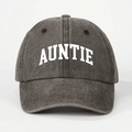 Verstelbare baseballpet van gewassen grijs denim met witte AUNTIE tekst op de voorkant - Eén maat / koffiekleur
