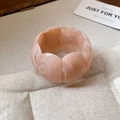 Bracciale elastico in acrilico rosa effetto marmo con blocchi geometrici larghi - Stile Perla Rotonda Marmorizzata (16#) / Rosa