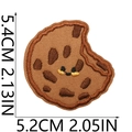 Patch ricamata a forma di biscotto con gocce di cioccolato, misura 5,4x5,2 cm - N. 4 (Biscotto Sorridente)