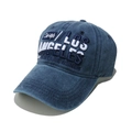 Dettaglio del ricamo Los Angeles su cappello denim vintage con cuciture di qualità - M (56-58cm) / Blu Notte