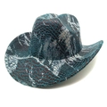 Gros plan de la texture peau de serpent métallique sur un chapeau de cowboy chic - M (56-58cm) / Vert Foncé