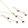 Elegantes Schmuckset aus Goldmetall mit geometrischen schwarzen und goldenen Quasten - Gold Schwarz Dreieck Quaste Stil (KS116877-KSP)