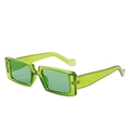 Retro Rechteck Sonnenbrille mit transparentem grünem Kunststoffrahmen und Gläsern - Olivgrüner Rahmen Grüne Gläser