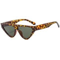 Vintage cat eye triangle sunglasses with stylish leopard print frame and dark lenses - Demi/Tortoise